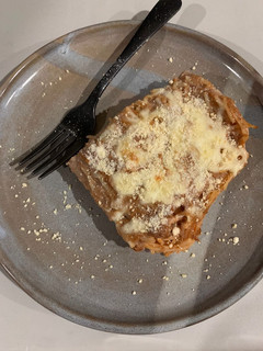 Una foto de Fideos con frijoles y queso gratinado (horno eléctrico)