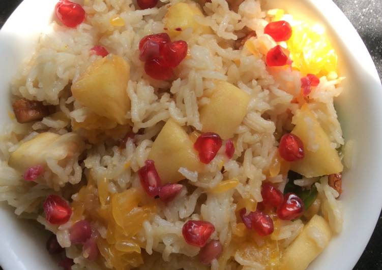 How to Make Delicious Fresh Fruit Rice