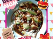 Una foto de pollo con mole en pasta