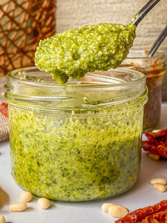 Una foto de Pesto de piñones