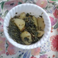 A picture of Aloo Methi ki sabzi.