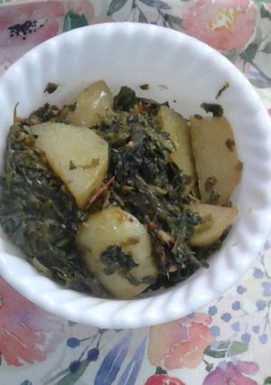 A picture of Aloo Methi ki sabzi.