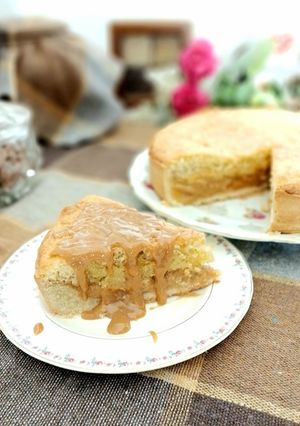 Una foto de Tarta de Crema de Dulce de Leche y Masa de coquitos.