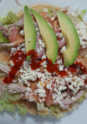 Una foto de Tostadas de pierna