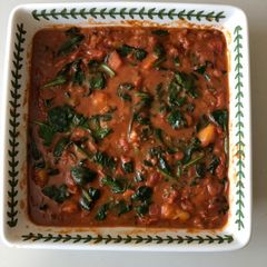 A picture of Spinach, Tomato & Potato Curry.