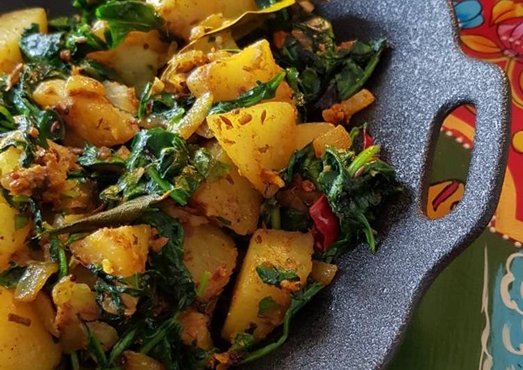 Simple Way to Make Speedy “Saag Aloo” Potato with Spinach