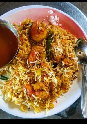 A picture of Prawn Biryani.