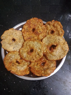 நவராத்திரி, ஆயுதபூஜை ஸ்பெஷல்,*மிளகு வடை*(milagu vadai recipe in tamil) செய்முறை முக்கிய புகைப்படம்