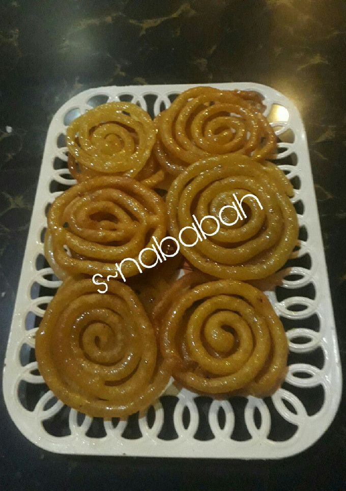 A picture of Instant Jalebi.