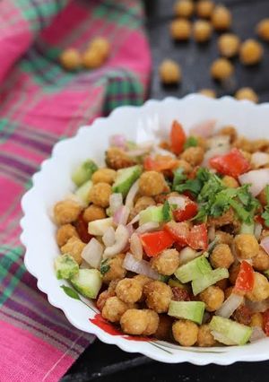 A picture of Chana chat.