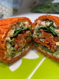 Una foto de Burrito con masa de pimientos del piquillo 😋