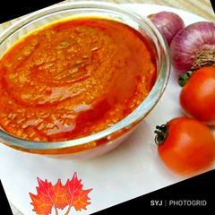 A picture of Red Indian gravy(North Indian red curry).