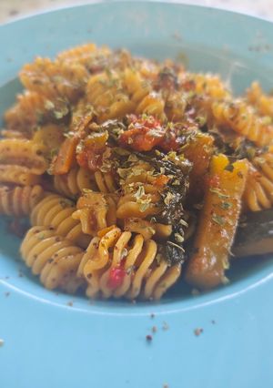 Una foto de Radiatori en salsa de verduras