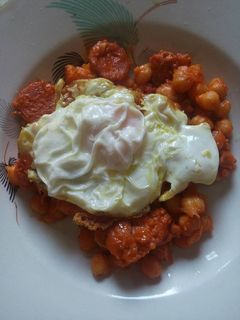 Una foto de Garbanzos con chorizo