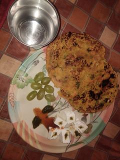 मिक्स वेज़ बेसन चीला (Mix veg besan cheela recipe in hindi) रेसिपी मुख्य फोटो