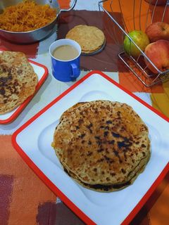 मूली के पराठे (mooli ke parathe recipe in hindi) रेसिपी मुख्य फोटो