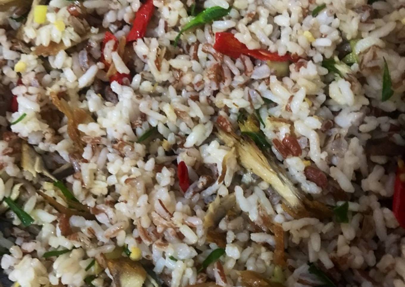 Cara Gampang Membuat Nasi gurih daun jeruk, Bisa Manjain Lidah