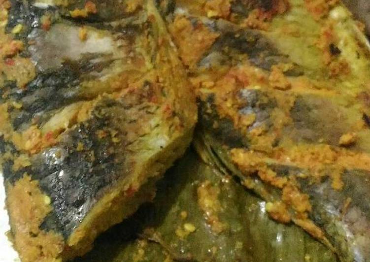 Bahan-bahan Pepes ikan mas Sederhana Untuk Jualan