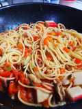 Espagueti con frutos del mar