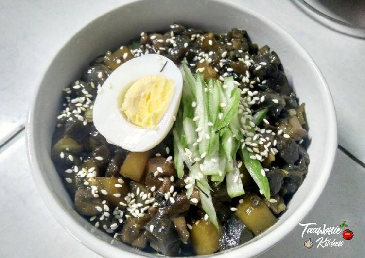 Langkah Mudah untuk Menyiapkan Jajangmyeon (자장면) 🍜 Anti Gagal