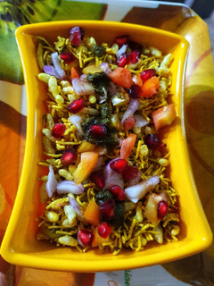 चटपटी भेलपुरी,(chatpati bhel puri recepie in hindi) रेसिपी मुख्य फोटो