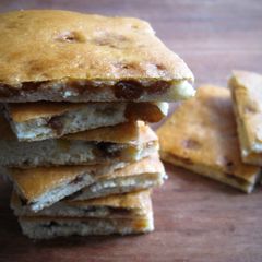 A picture of Soft Raisin Cookies.