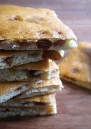 A picture of Soft Raisin Cookies.