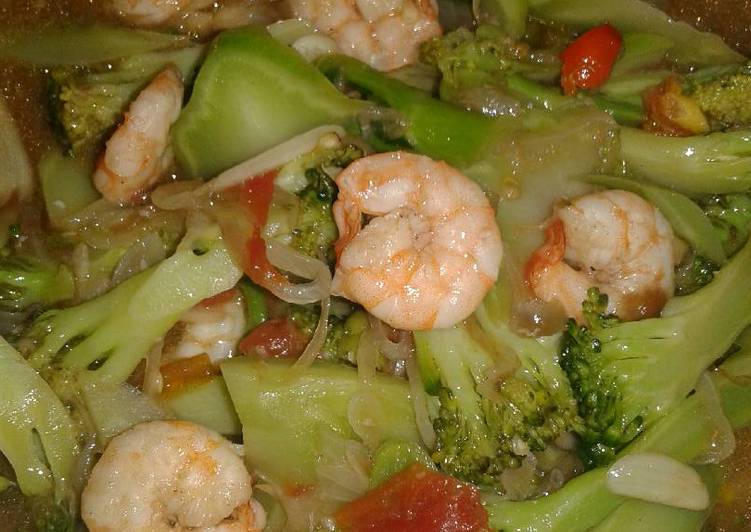 Langkah mengolah Udang brokoli saos tiram, Bisa Manjain Lidah