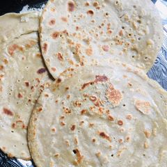 A picture of Wheat pearl millets dosai.