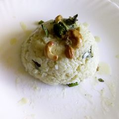 A picture of Ven pongal.