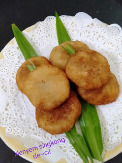 Foto resep Klenyem singkong isi coklat