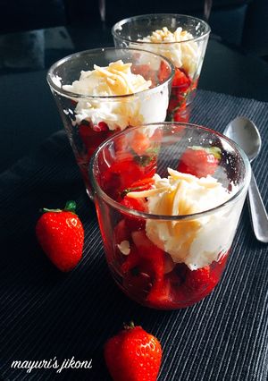 A picture of Strawberries and fresh cream#Mymumsrecipe.