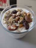 Kéfir, arándanos y frutos secos (el mejor desayuno)