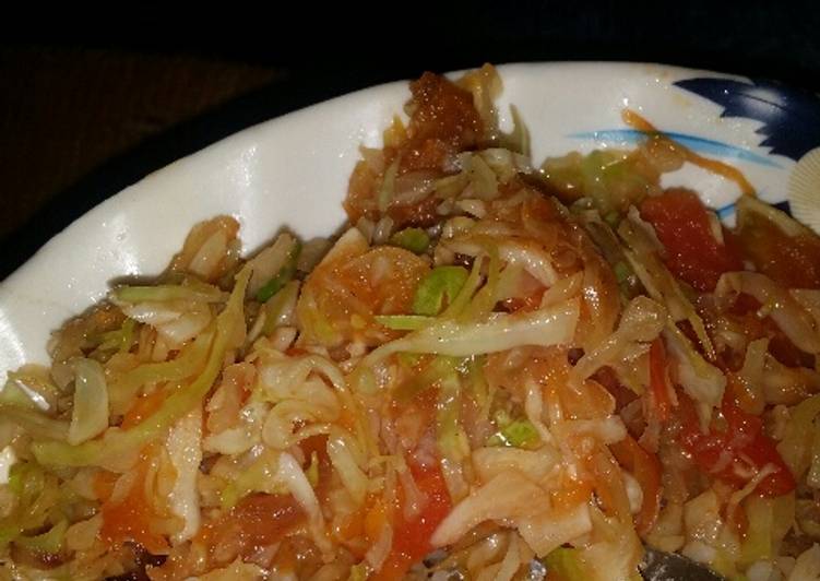 How to Make Super Quick Homemade Fried cabbage