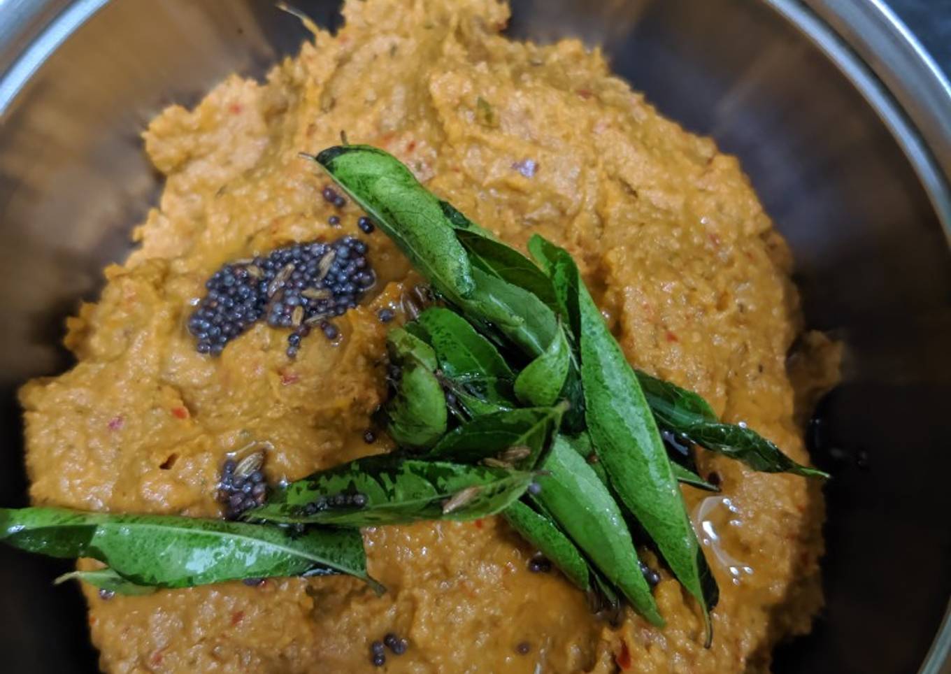 Onion chutney with coconut