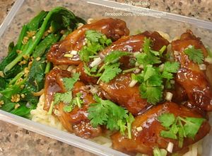 รูปของ บะหมี่ไก่อบซอสฮอยซิน