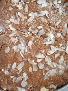 સુખડી (Sukhdi Recipe In Gujarati) રેસીપી મુખ્ય ફોટો