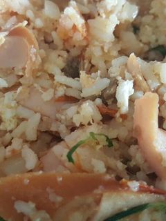 รูปของ ข้าวผัดไส้กรอก