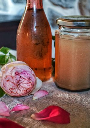 Foto di Acqua e sciroppo alle rose