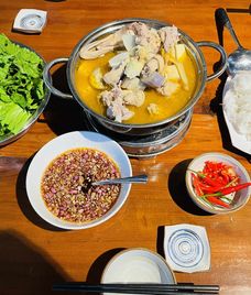 vịt xiêm nấu măng