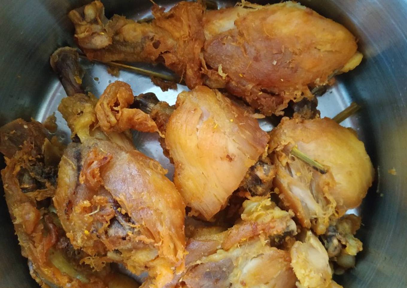 Ayam goreng ungkep sederhana