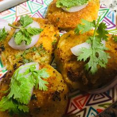 A picture of Cheese potatoes kabab.