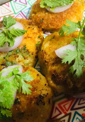 A picture of Cheese potatoes kabab.