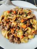 Orecchiette con carne de vacuno y verduras sabor oriental