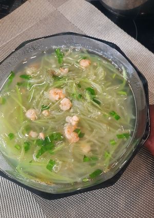 Hình của món Canh bầu tôm nõn.