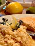 Zitronenrisotto mit Lachsfilet