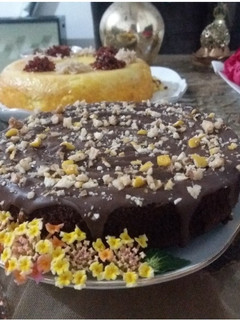 عکسی از دستور کیک شکلاتی باروکش گاناش