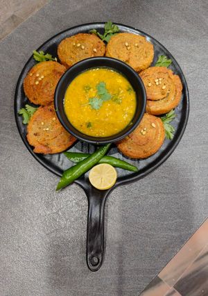 A picture of Spiral Baati with Dal.