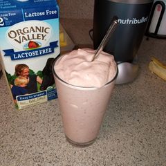 A picture of Strawberry, Pineapple and Banana Smoothie.