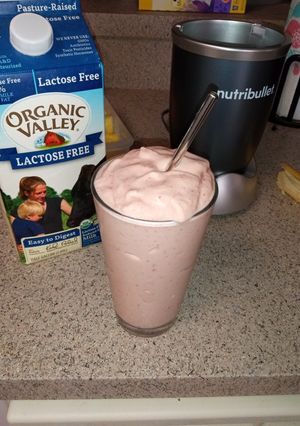 A picture of Strawberry, Pineapple and Banana Smoothie.